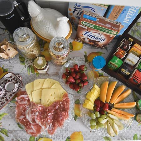 Bed And Breakfast Gaudenzi Bologna Bagian luar foto