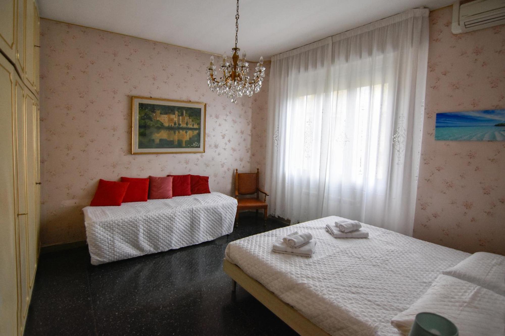 Bed And Breakfast Gaudenzi Bologna Bagian luar foto